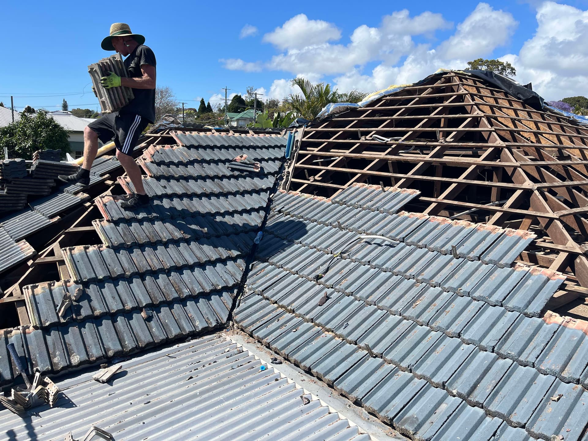 Tile to Metal Roof Replacement